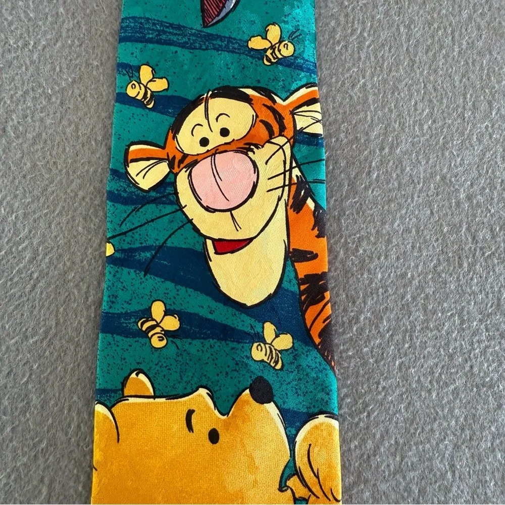 Disney Winnie‎ the Pooh Tigger Eeyore Men’s Silk Tie - Teal and Red